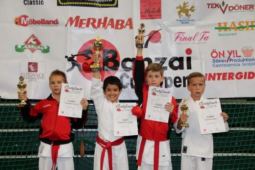 banzai 2013-0267.JPG --- erstellt mit toms-galerie V1.3 - www.tomshaus.de